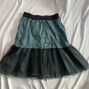 NWOT Neesh by D.A.R. Tulle skirt. Reversible. XS.